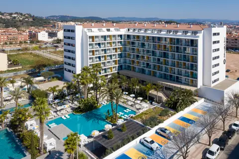 AQUA Hotel Silhouette & Spa in Malgrat de Mar — foto 5