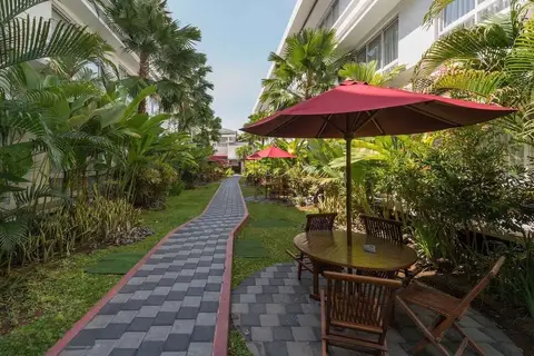 The Kanjeng Suites Kuta Galeria in Kuta — foto 7
