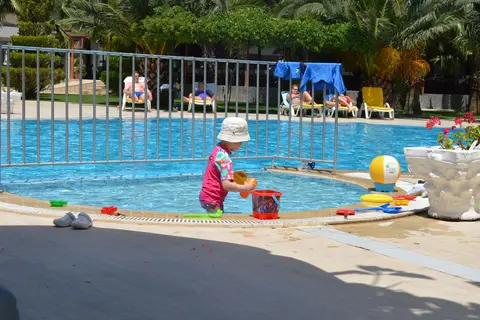Keskin Hotel in Burhaniye — foto 17