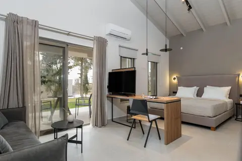 Akrotiri Suites in Δημοτική Ενότητα Παλικής — foto 7