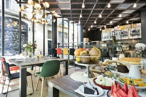 Niu Barcelona in Barcelona — foto 6