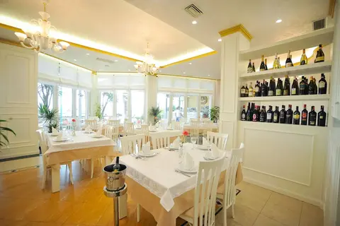 Iliria Internacional Hotel in Durres — foto 10