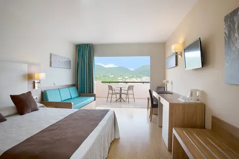 Invisa Hotel Club Cala Blanca foto 8