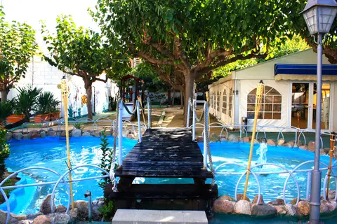 Bamblue Boutique Apartments in Pineda de Mar — foto 23
