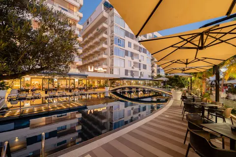 Gloria Palace in Golem — foto 2