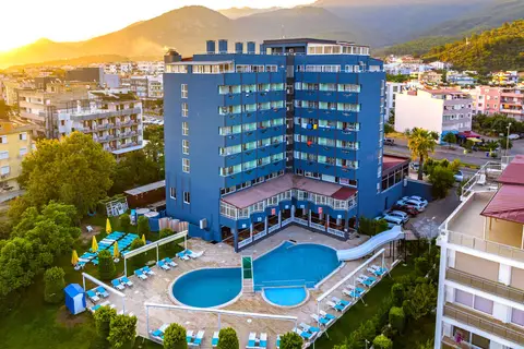 Green Gold Hotel in Kuşadası — foto 16