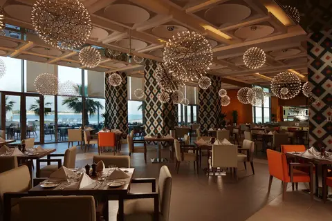 Royal M Hotel & Resort Abu Dhabi in البطين — foto 4