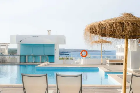 Beach Club Hotel in es Mercadal — foto 15