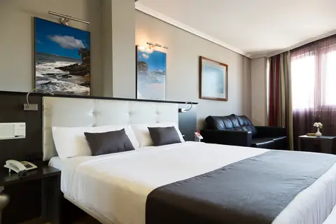 Chateau La Roca in Santander — foto 10
