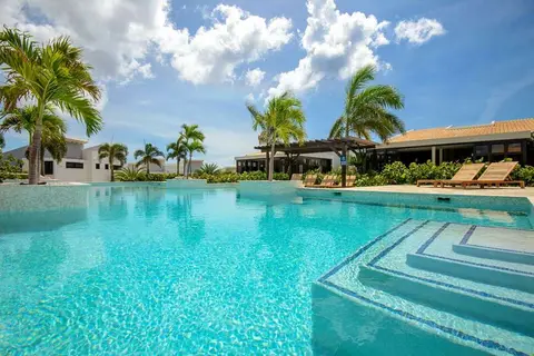 Blue Bay Golf & Beach Resort in Blue Bay reception — foto 26