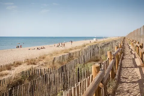 Plage Et Bord De Mer in Vendres — foto 25