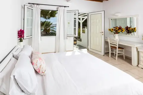 Rhenia Mykonos in Τούρλος — foto 2