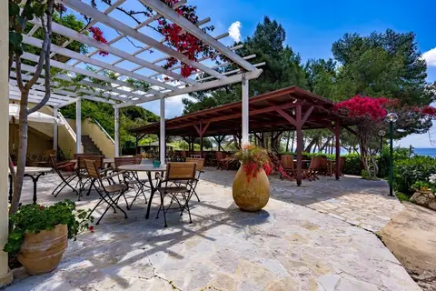 Panas Hotel in Σπαρτιά — foto 2