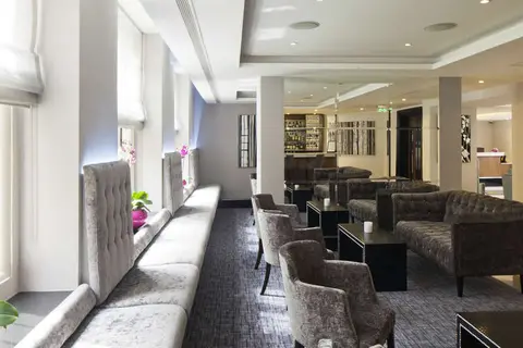 Wellington Hotel by Blue Orchid in Londen, foto 7
