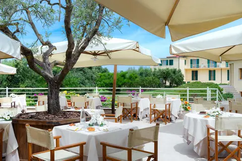 Tombolo Thalasso Resort in Castagneto Carducci — foto 8
