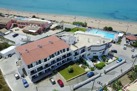 Belle Helene Hotel in Βαθύ — foto 24