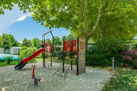 Camping Château De Galaure foto 20