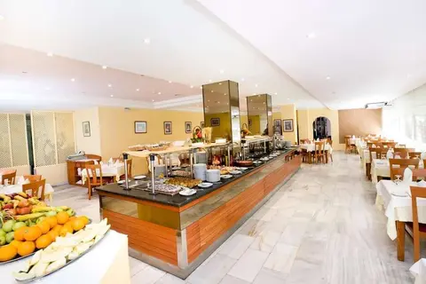 Hotel Monarque El Rodeo in Marbella — foto 9