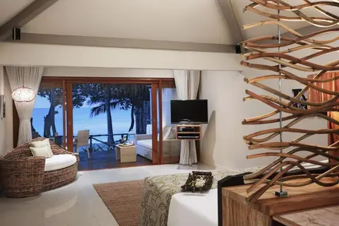 Taj Coral Reef Resort & Spa, Maldives in Nooraanee Shop, foto 9
