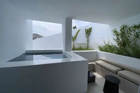 Cubic Hotel in Ορνός — foto 3