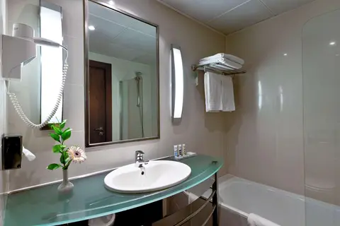 Mercure Lisboa Hotel in Almada — foto 12