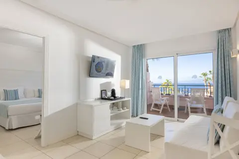 Landmar Costa los Gigantes Family Resort in Santiago del Teide — foto 6