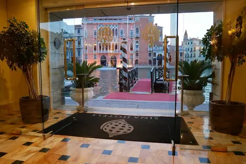 Sina Palazzo Sant' Angelo in Venetië — foto 25