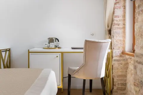 Le Premier Rooms in Verdelen — foto 18