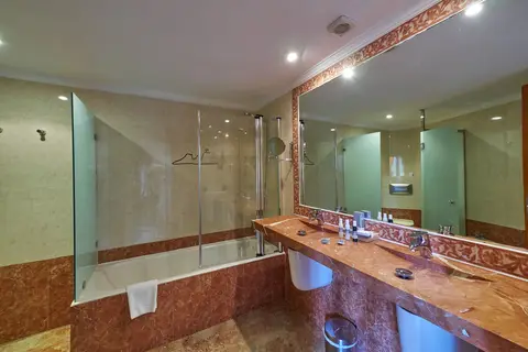 Hotel Petit Cala Fornells in Peguera — foto 17