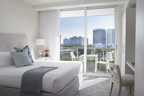 Grand Beach Hotel Bay Harbor in Bay Harbor Islands — foto 2