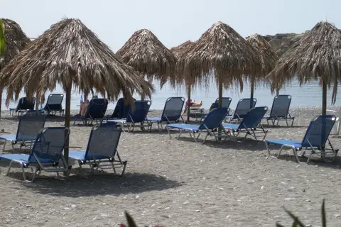 Avra Beach in Σαρακίνικο — foto 24
