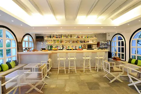 Kalypso Hotel in Νάουσα — foto 9