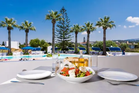 Sabina Hotel in Θεολόγος — foto 26