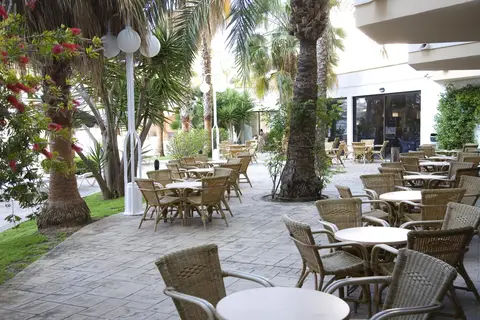 TRH Jardin del Mar in Santa Ponsa — foto 24