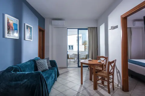 Eleni Beach Aparthotel in Malia Municipal Unit — foto 5
