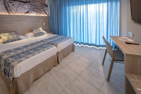 Hotel GHT Maritim in Calella — foto 19