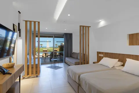 Hotel Athina in Άγιος Στέφανος — foto 4