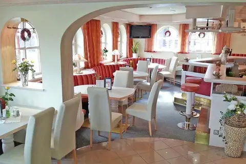 Kaiserhotel Kitzbüheler Alpen in Oberndorf in Tirol — foto 10