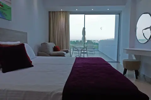 Amethyst Napa Hotel & Spa in Ayia Napa — foto 21