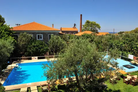 Amfitriti in Μόλυβος — foto 5