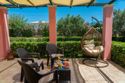 Villa's Monambeles in Ντομάτα — foto 10