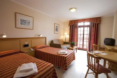 Apartamentos Be Smart Florida Plaza in Puerto De La Cruz — foto 18