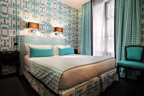 Monceau Elysées in Paris