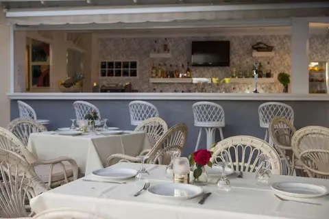 Princess Art Hotel in Μηνιά — foto 22