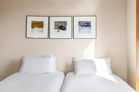 B&B HOTEL Zaragoza Los Enlaces Estación in Zaragoza — foto 18