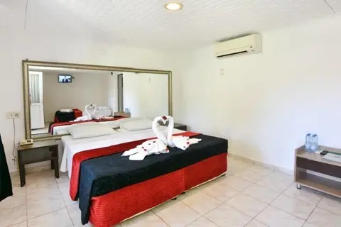 Altinkum Bungalow Hotel in Manavgat — foto 15