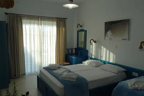 Filoxenia Hotel - Apartments in Θεολόγος — foto 18