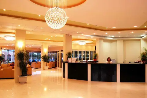 Majestic Hotel & Spa in Laganas — foto 17