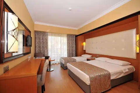 Pasa Beach Hotel in Marmaris — foto 4