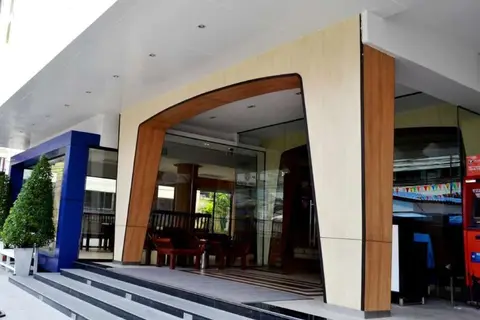 Flipper Lodge Hotel in พัทยา — foto 3